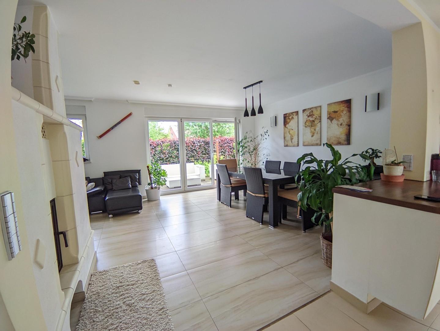 Blick ins Wohnzimmer Teil 2