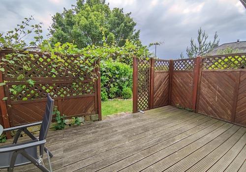 Terrasse mit Garten