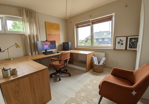 Büro / Home Office 1.OG (KI)