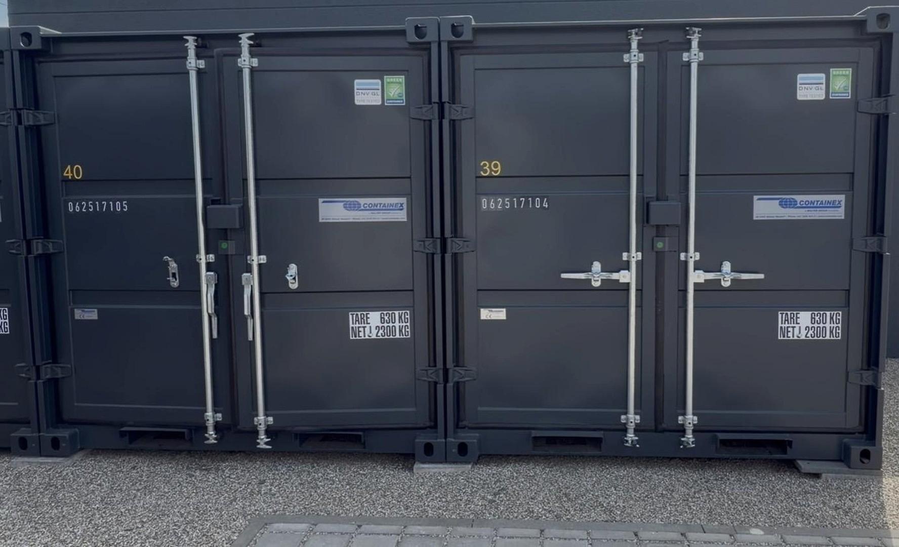 Container