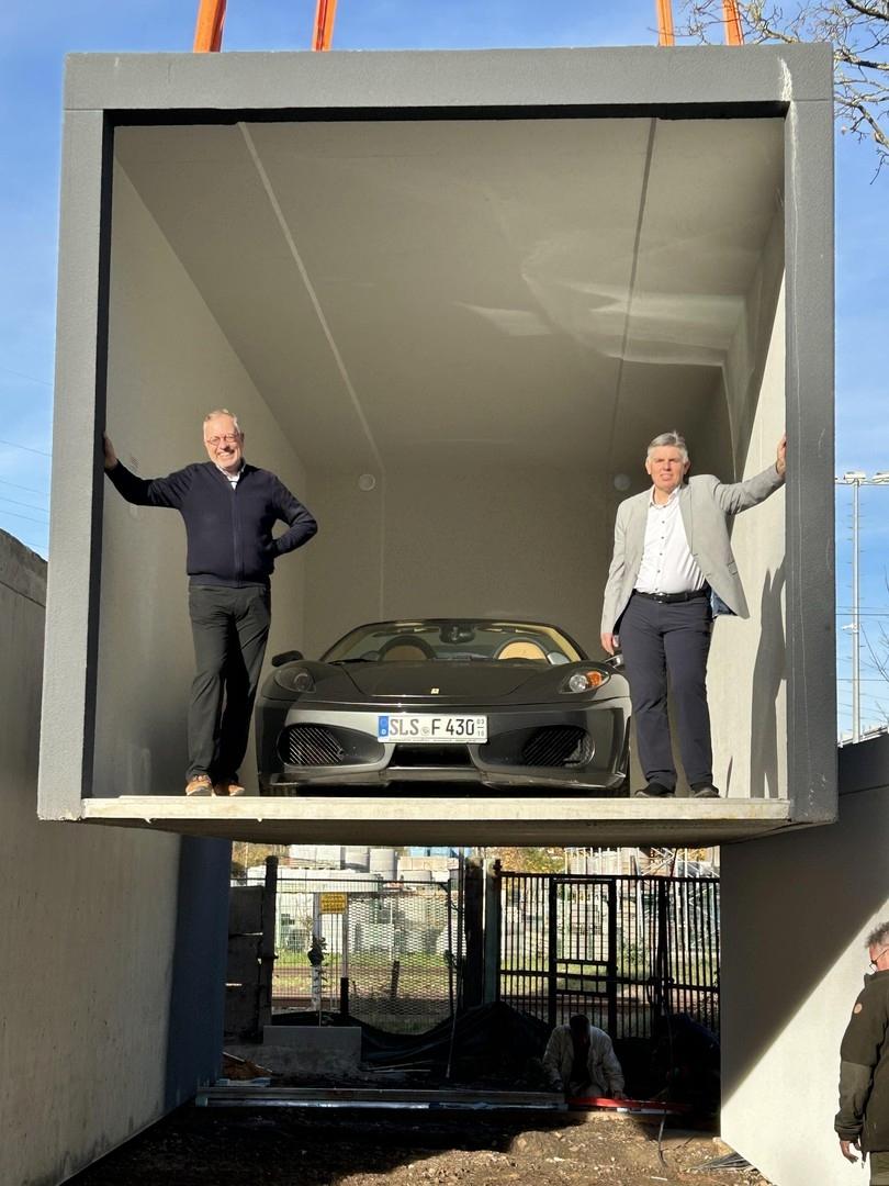 Premium XXL Garage mit Spider