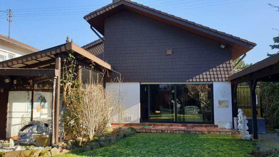 Haus vom Garten aus