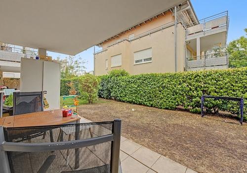 Terrasse und Garten
