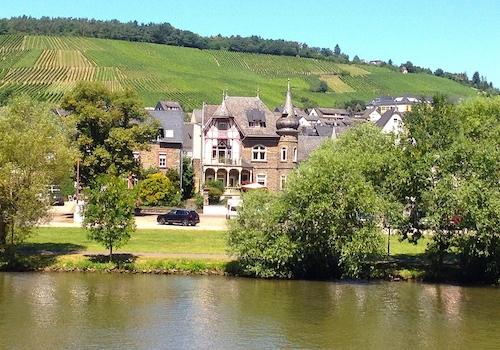 Blick von der Mosel aus