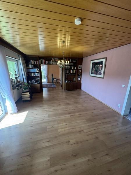14 Wohnzimmer