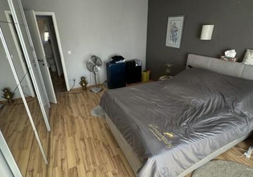 24 Schlafzimmer