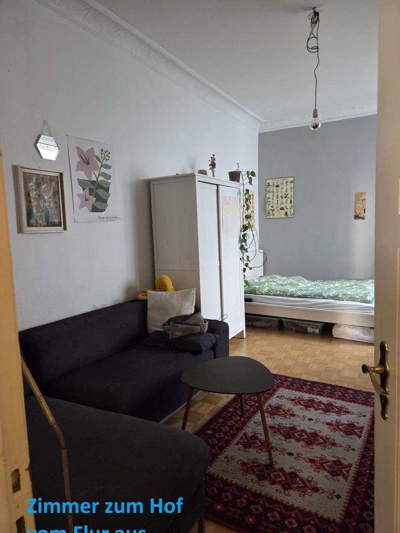 Zimmer zum Hof