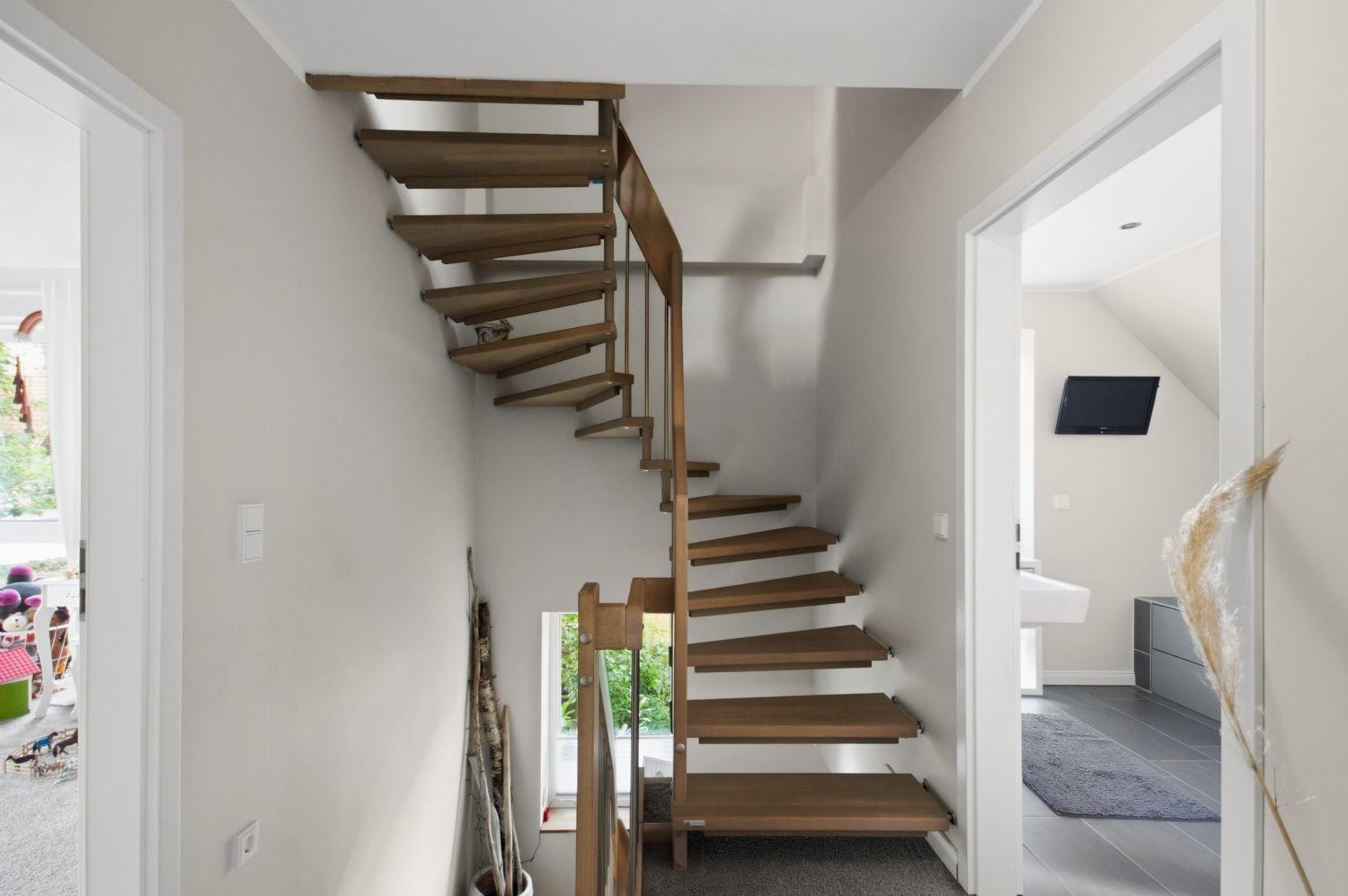 Treppe zum DG