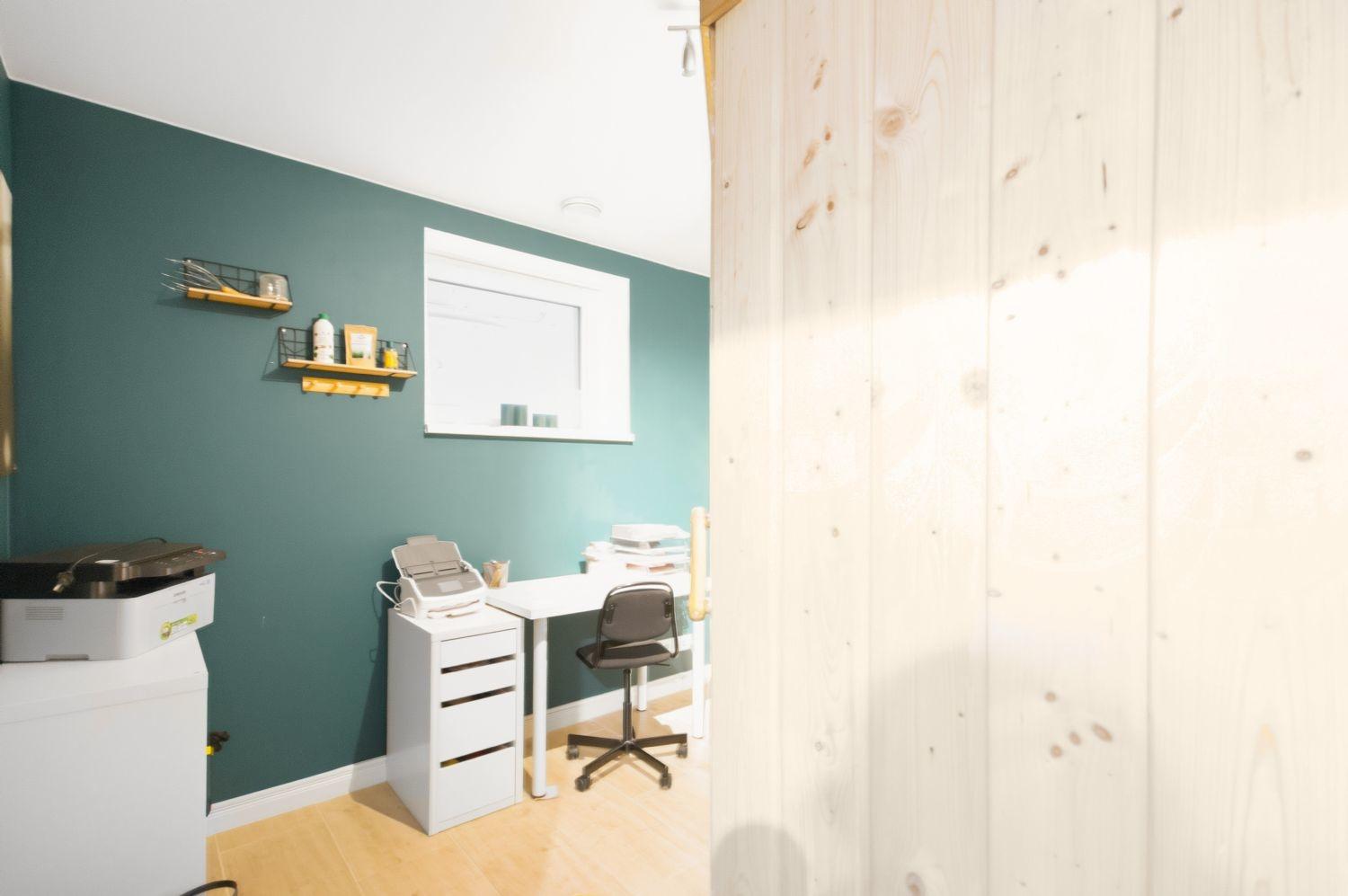 Wohnbüro mit Sauna im KG