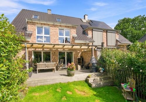 Gartenansicht des Hauses