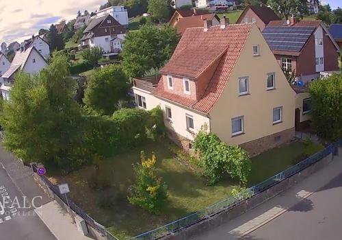 Hausansicht vorne von oben
