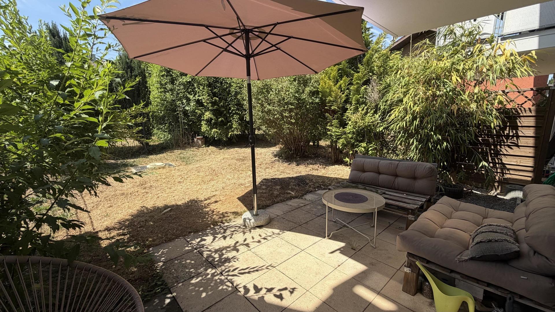 Terrasse und Garten