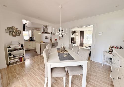 offene Küche / Esszimmer