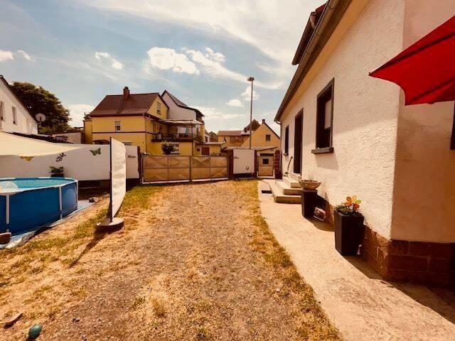 Einfahrt Hof