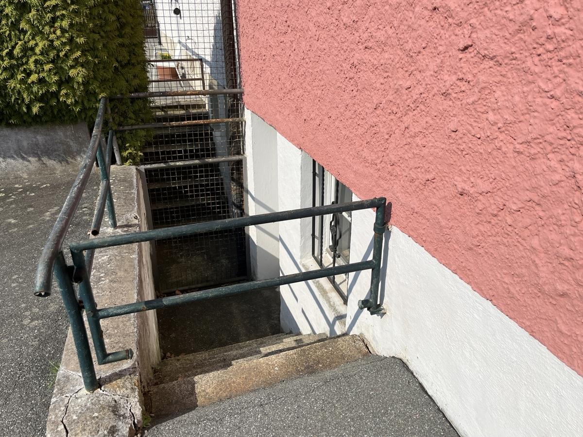 Kellerzugang außen