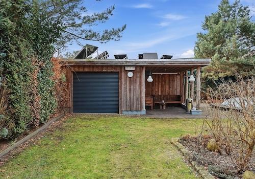 Garage / Carport