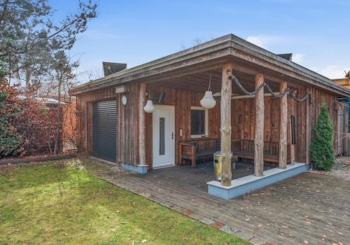 Garage / Carport