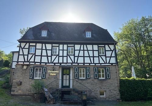 ...ein Idyll unterhalb der Burg