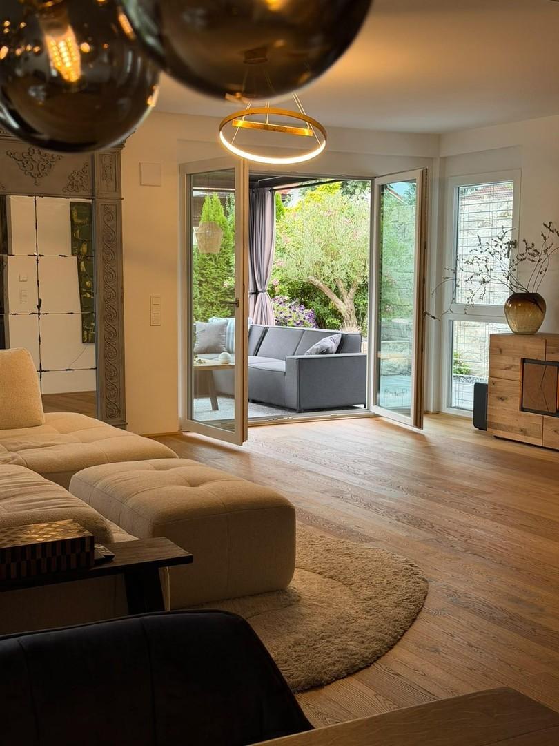 Zugang Lounge / Garten