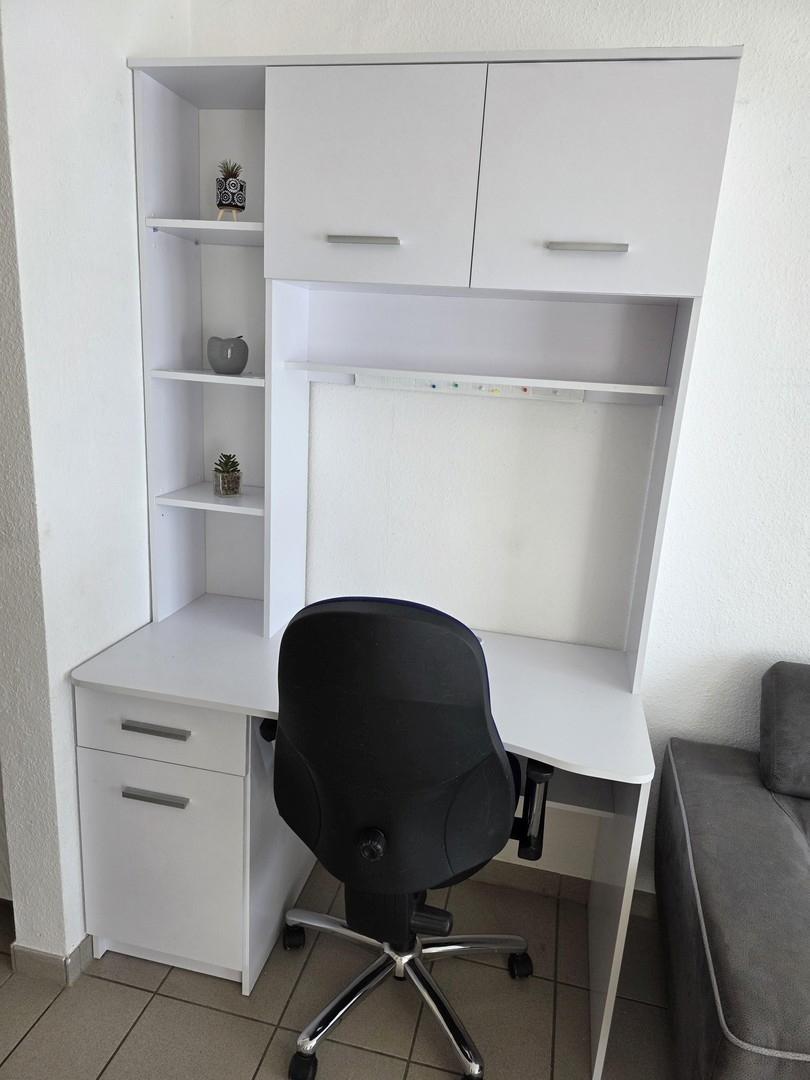 Schreibtischecke