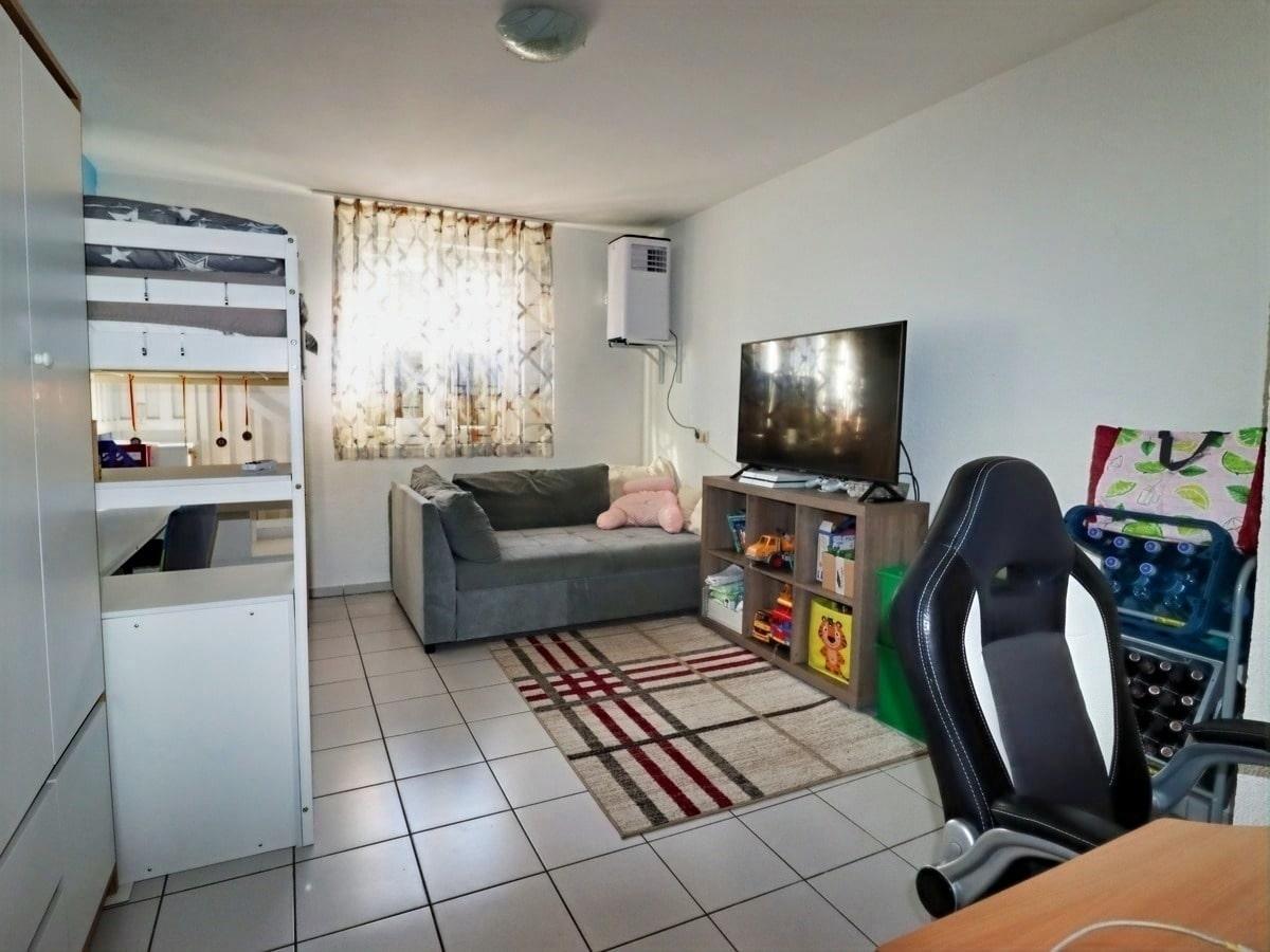 Kinderzimmer EG