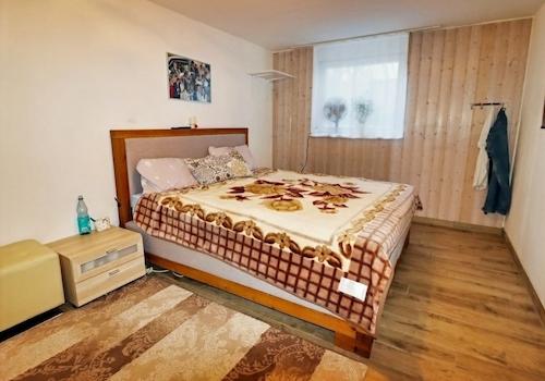Elternschlafzimmer UG