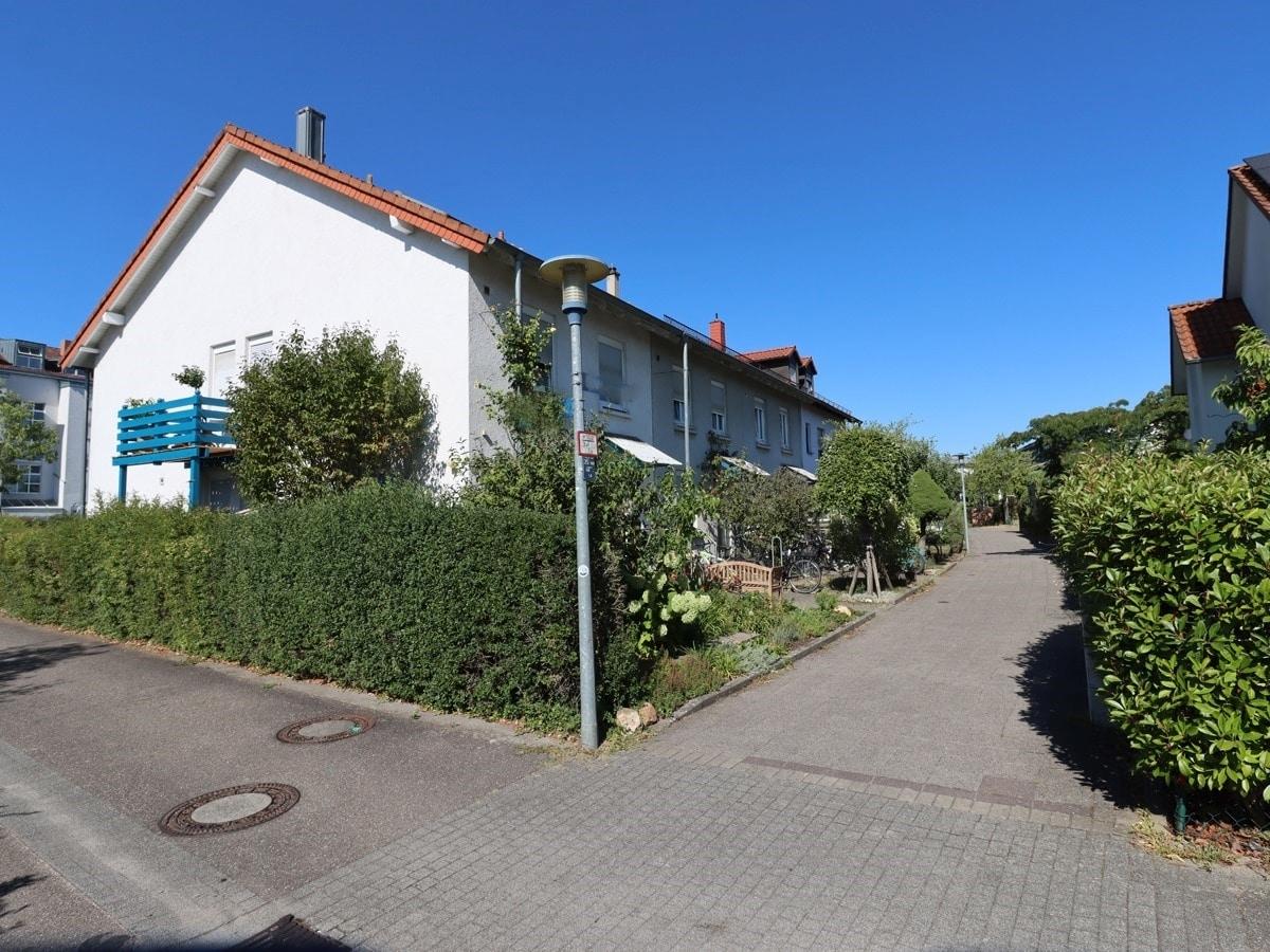 Ruhige Seitenstraße