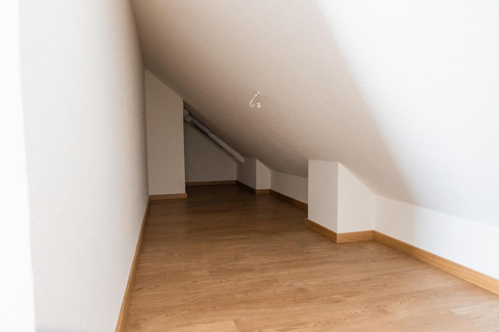 Abstellfläche DG