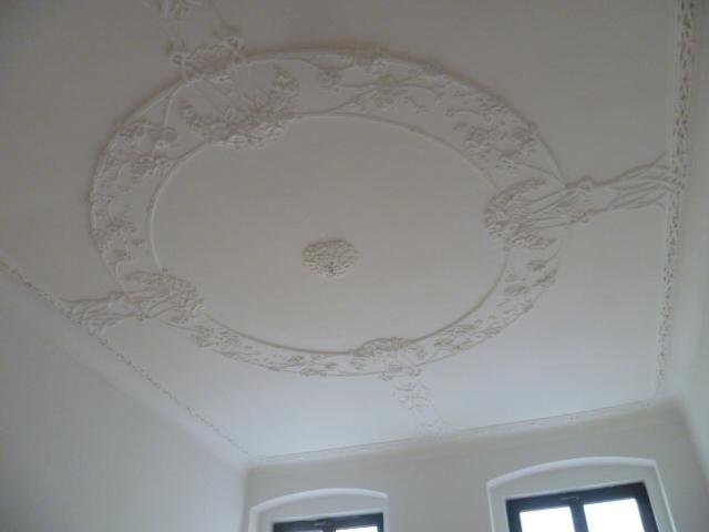 Stuckdecke im Wohnzimmer