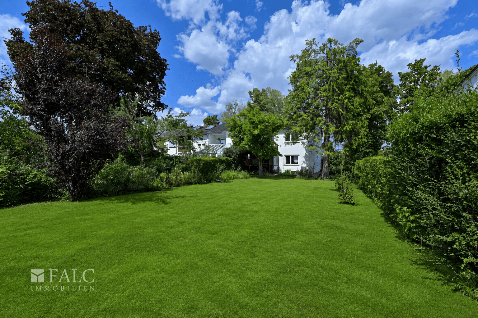 Garten mit Gebäude KI-generiert