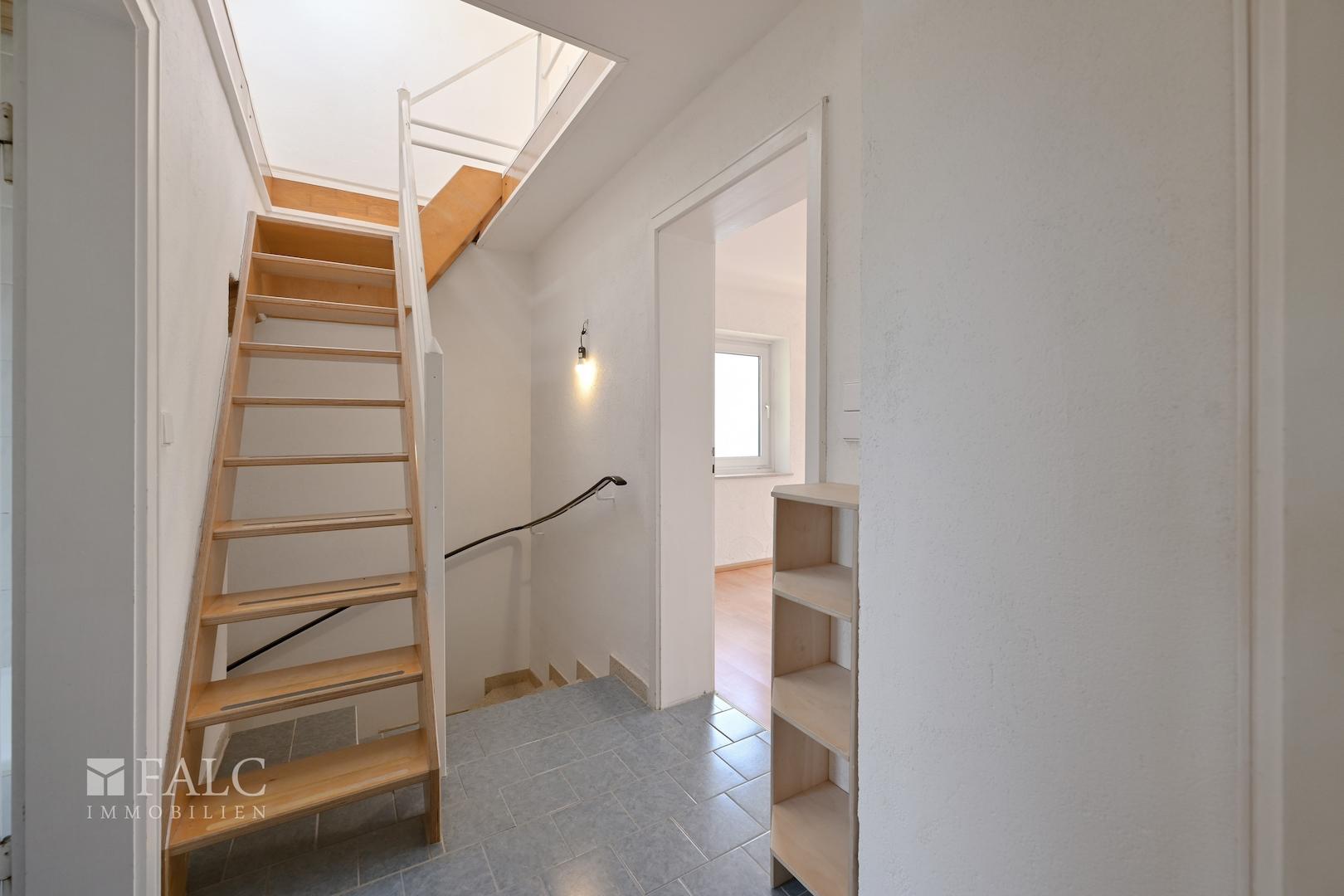 OG Diele Blick DG-Treppe