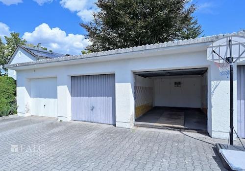 Garage mit Montagegraben