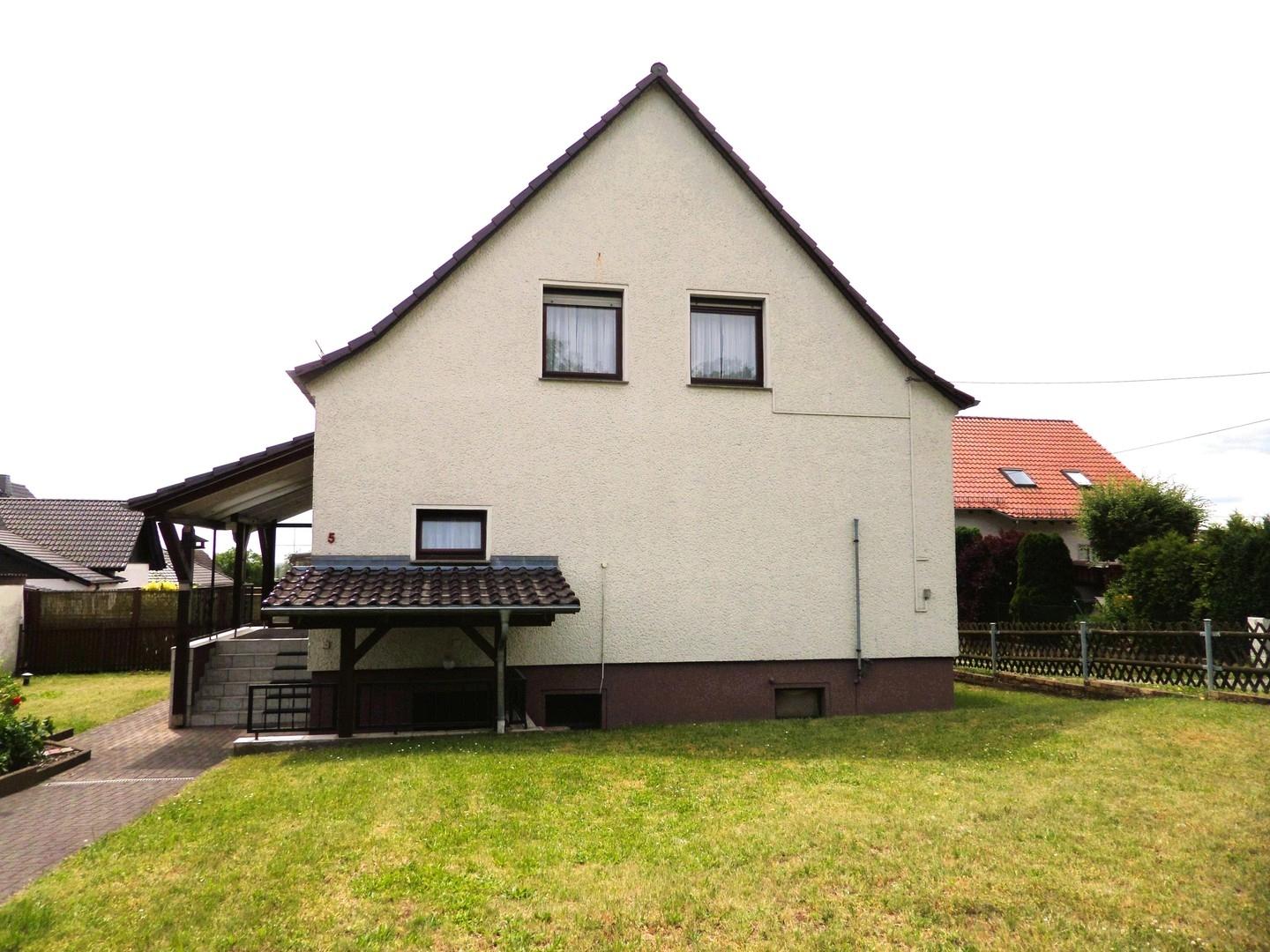 Straßenansicht