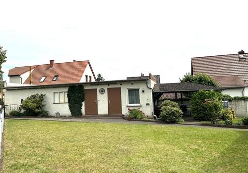 Garten und Nebengebäude