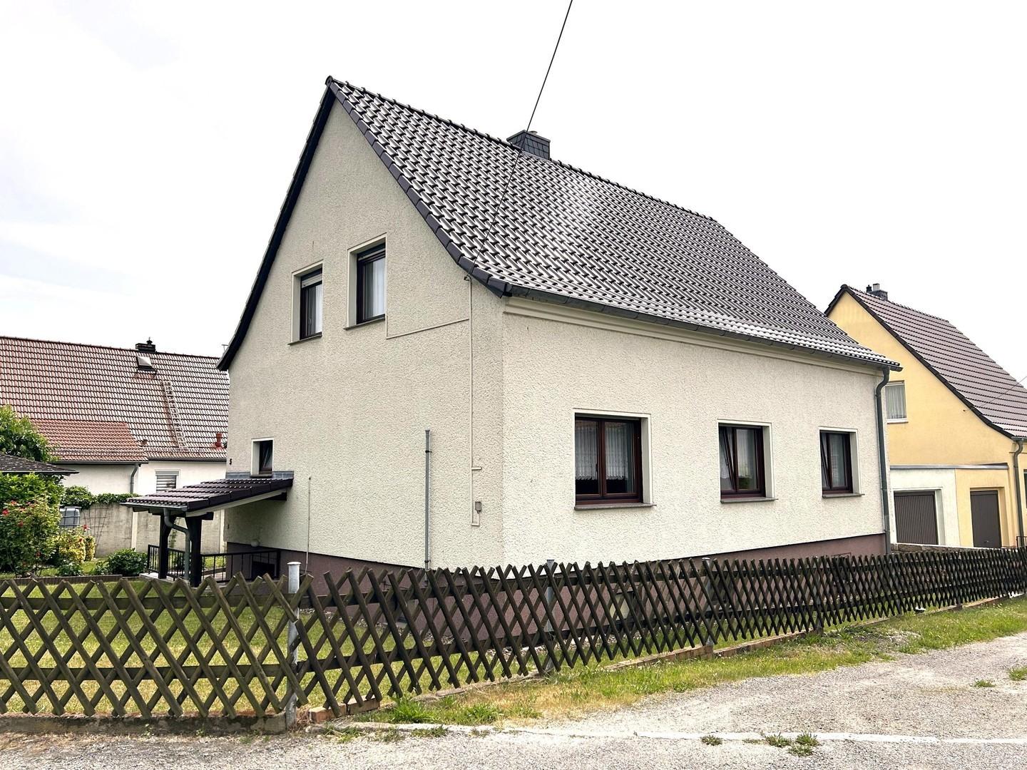 Straßenansicht