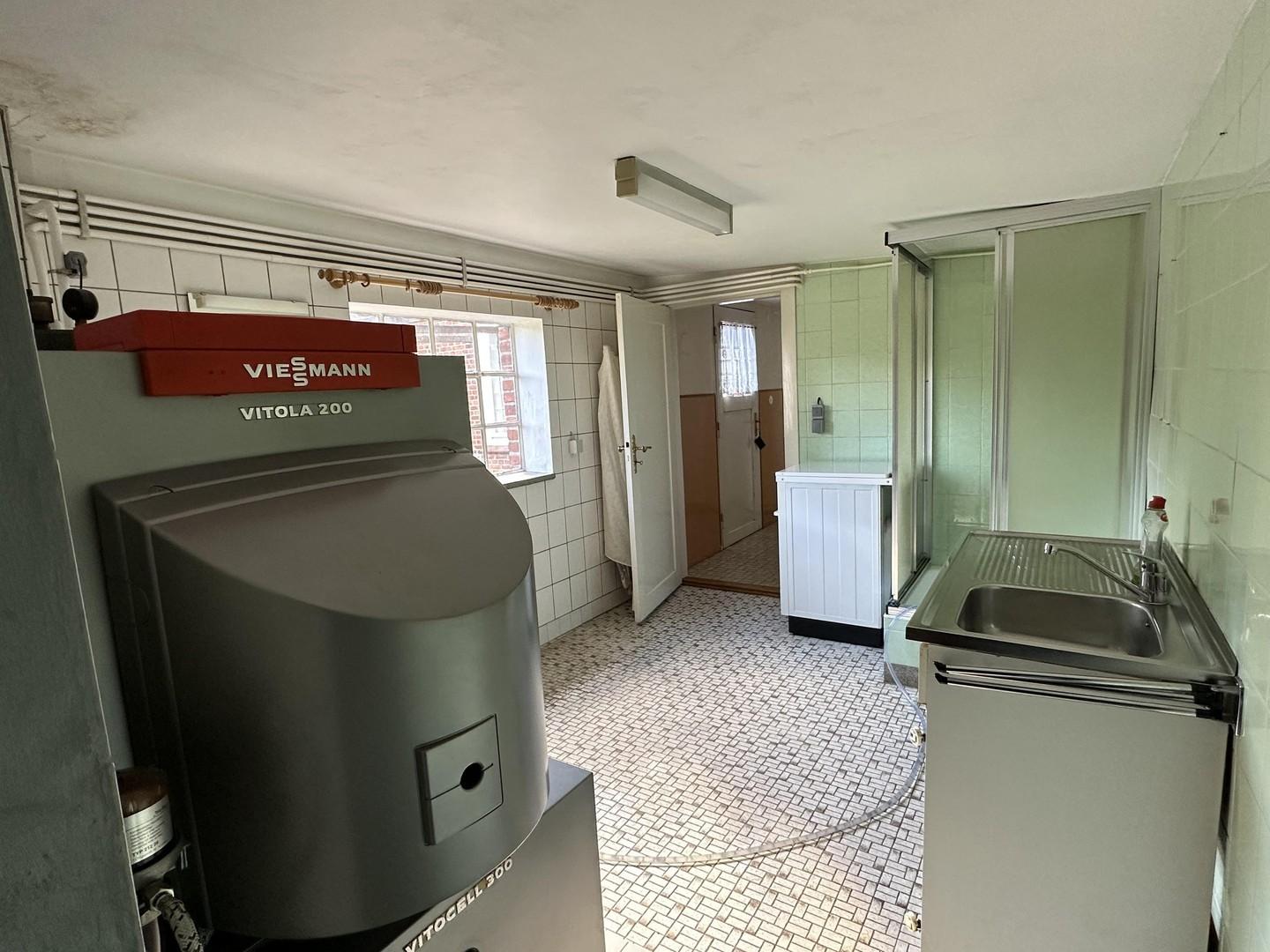 Heizungsraum mit Dusche