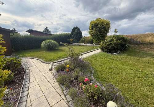 1142 D - Garten