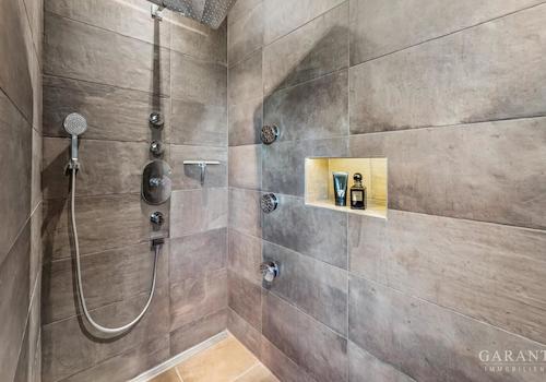 Dusche