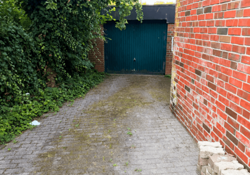 Zufahrt große Garage