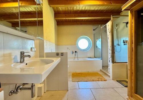 Badezimmer OG