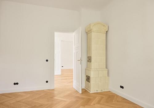 Historischer Kachelofen