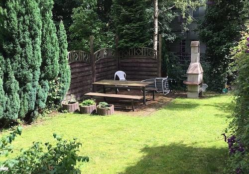 Garten mit Grillplatz 