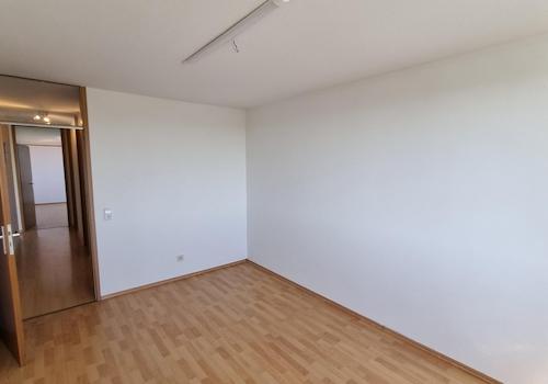Kinderzimmer oder Büro 3