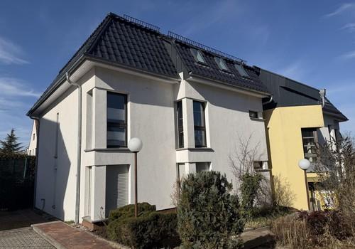 Haus Eingangsseite