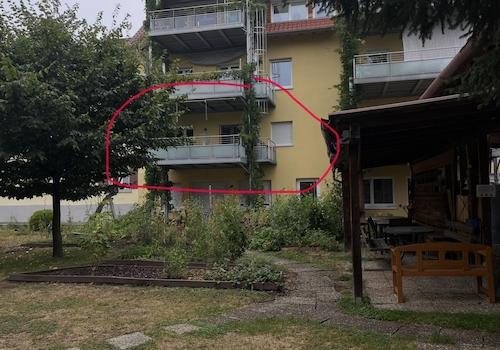 Blick von Garten zur Wohnung