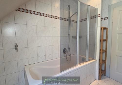 Bad mit Wanne