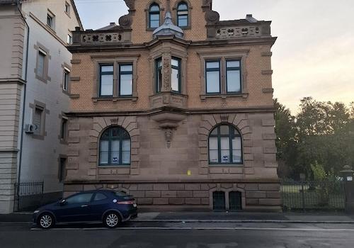 Bürogebäude