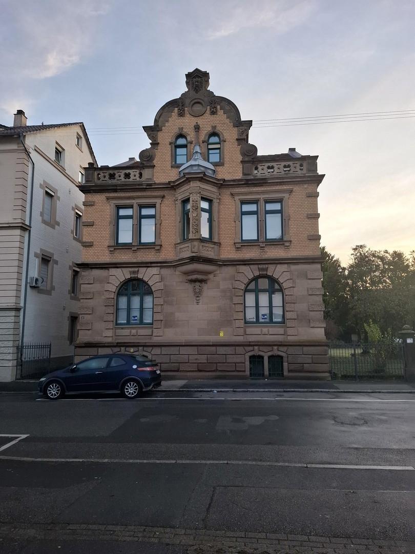 Bürogebäude