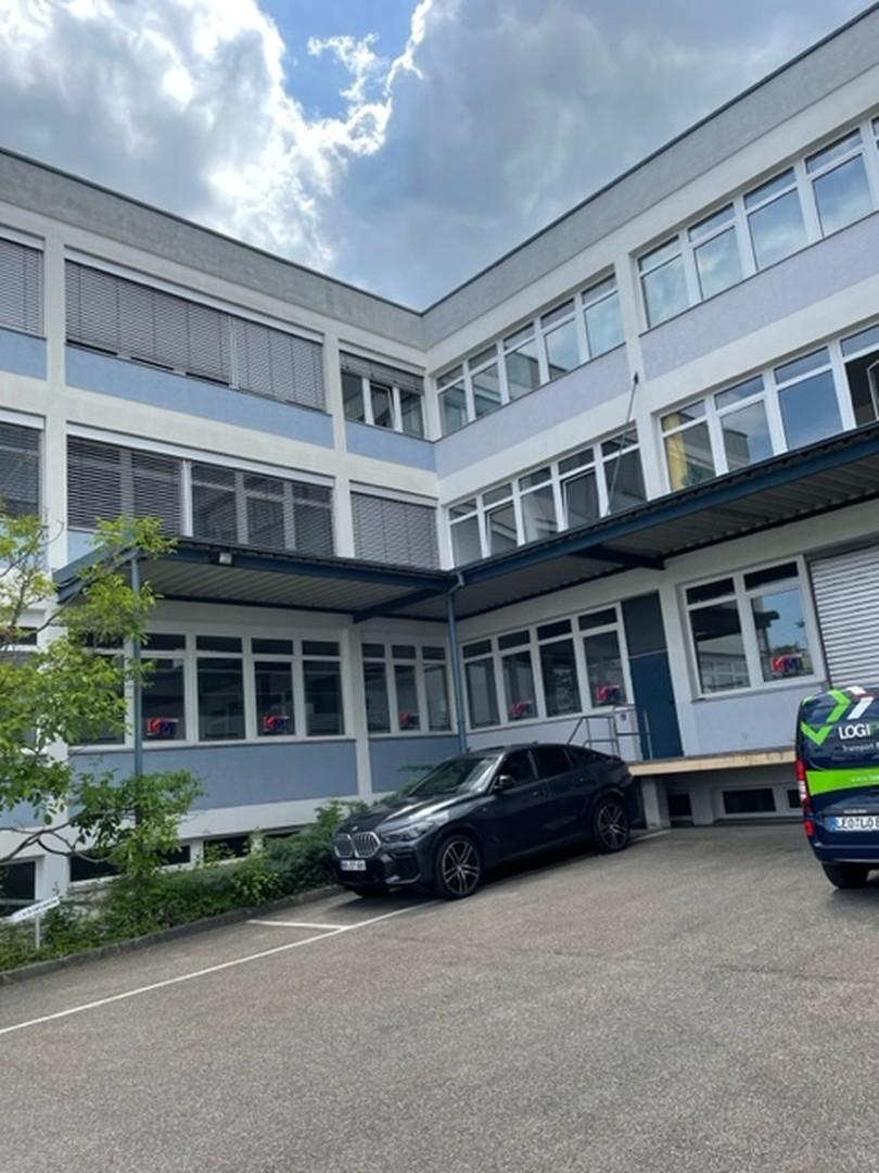 Lasteneingang hinten