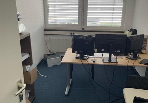 Büro 6